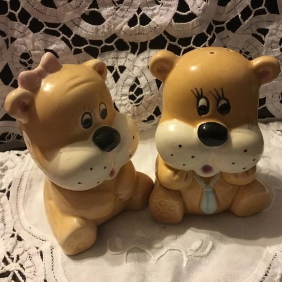 Vintage Bear boy and girl  salt and pepper shakers by Giftcraft, made in Taiwan - Picture 10 of 10